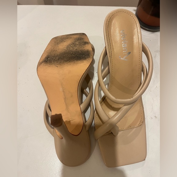 Vivanly Nude strap heels - size 8 - Picture 5 of 5